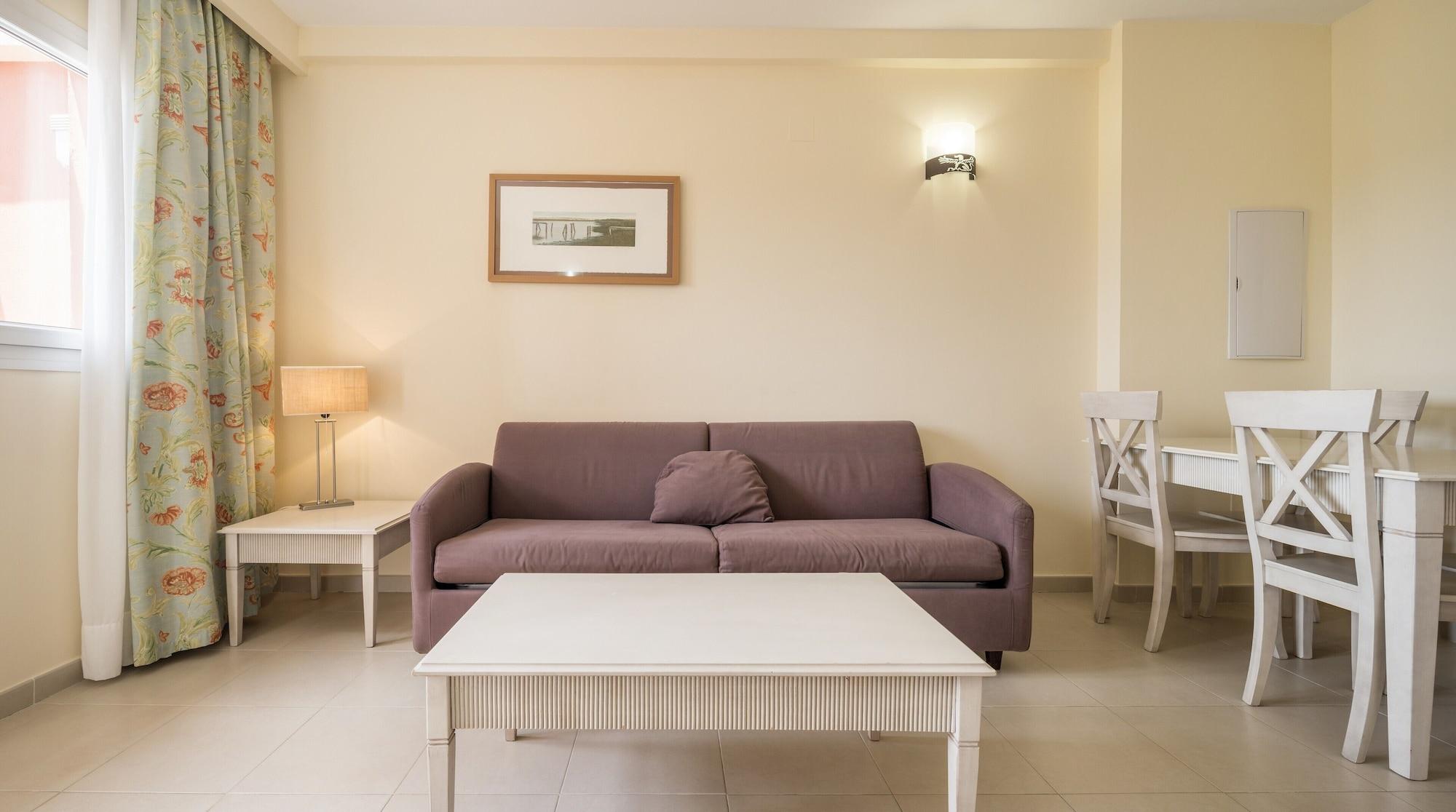 Ilunion Sancti Petri Aparthotel Chiclana de la Frontera Bagian luar foto