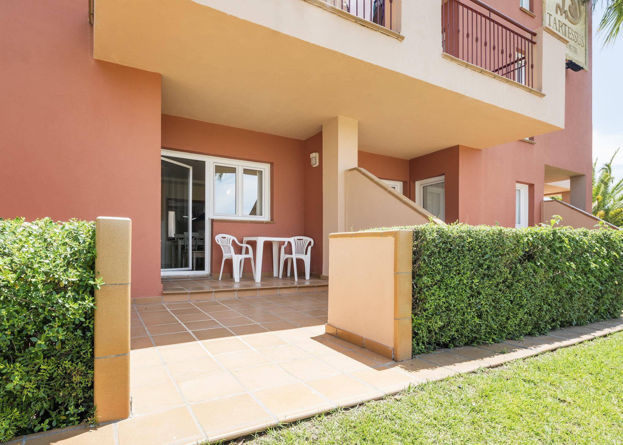 Ilunion Sancti Petri Aparthotel Chiclana de la Frontera Bagian luar foto