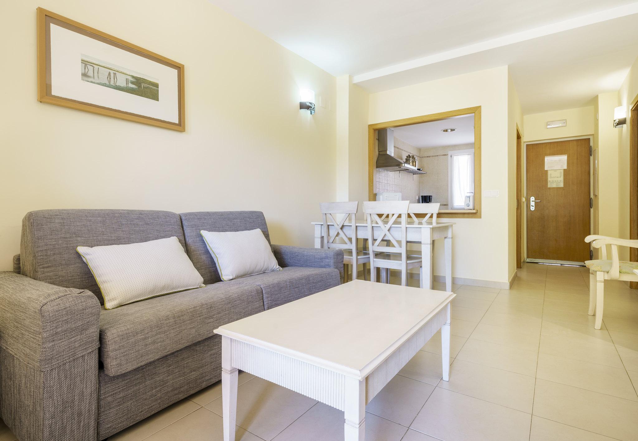 Ilunion Sancti Petri Aparthotel Chiclana de la Frontera Bagian luar foto