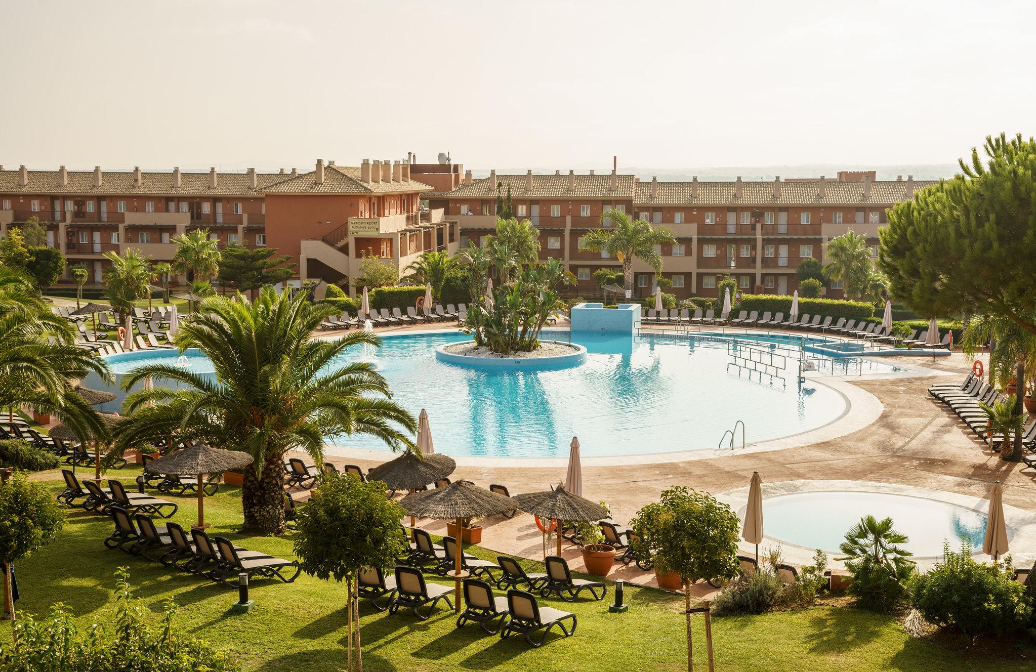 Ilunion Sancti Petri Aparthotel Chiclana de la Frontera Bagian luar foto
