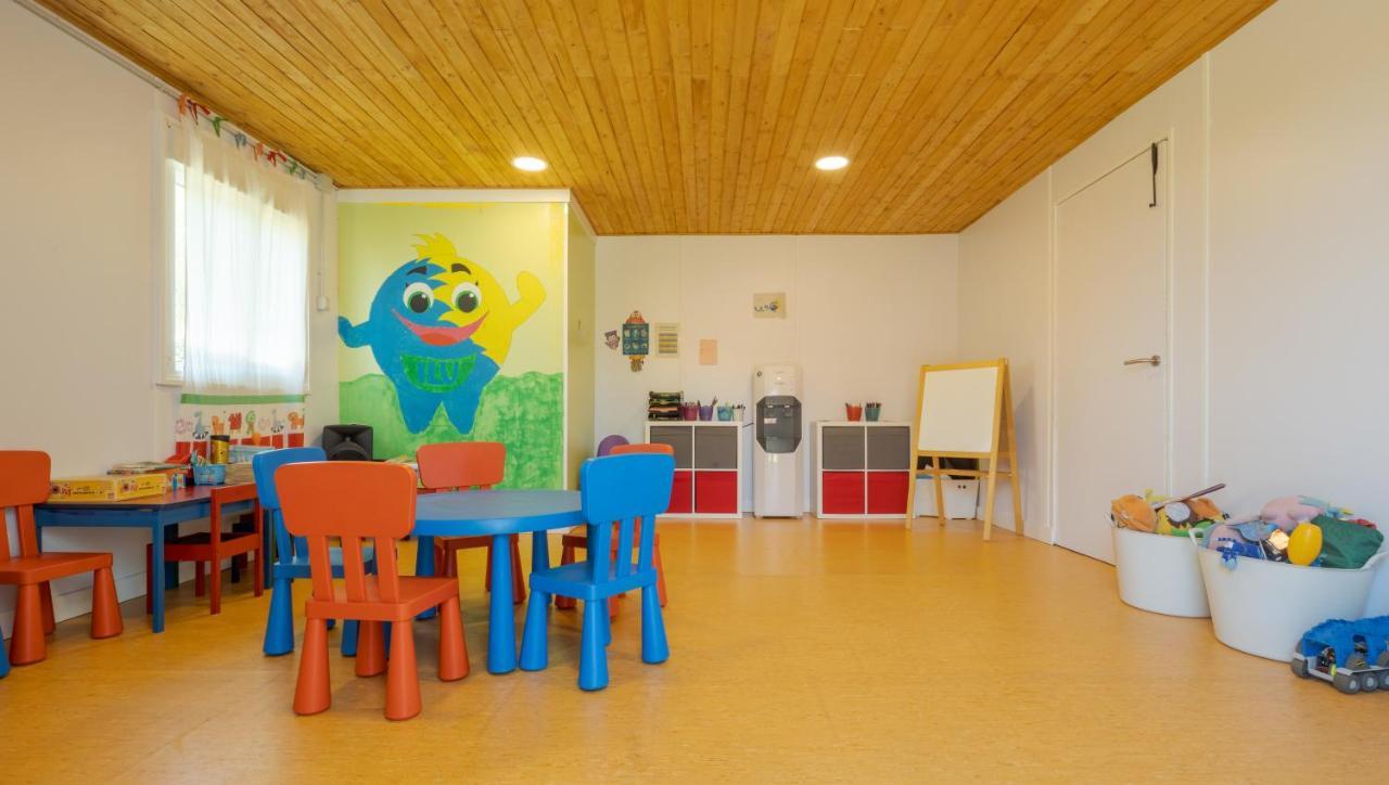 Ilunion Sancti Petri Aparthotel Chiclana de la Frontera Bagian luar foto
