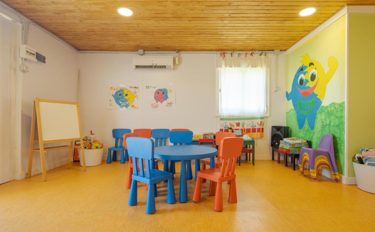 Ilunion Sancti Petri Aparthotel Chiclana de la Frontera Bagian luar foto
