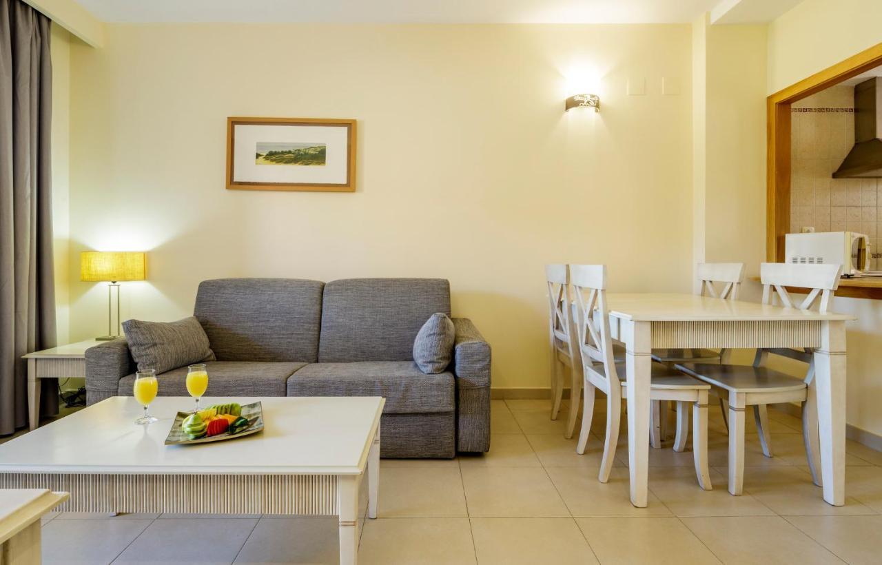 Ilunion Sancti Petri Aparthotel Chiclana de la Frontera Bagian luar foto